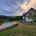 Guest house Relax Marjanca 4*