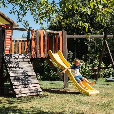 Relax Marjanca Guest house 4*