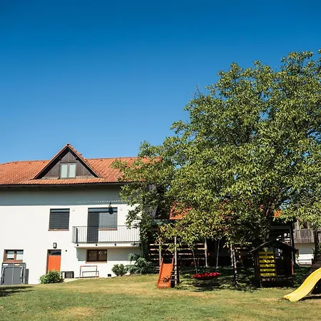 Relax Marjanca Gasthuis 4*